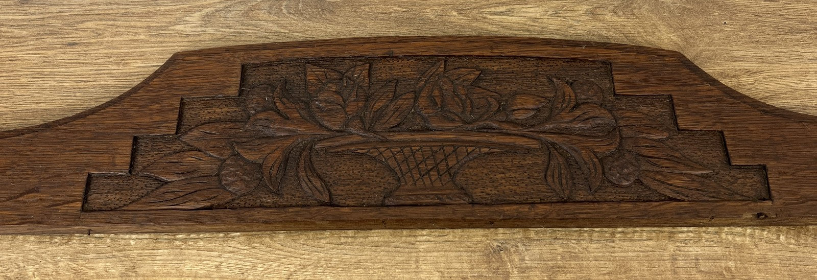 Pediment Antique French Style Oak Hand Carved Decorative Crest LOT 61742