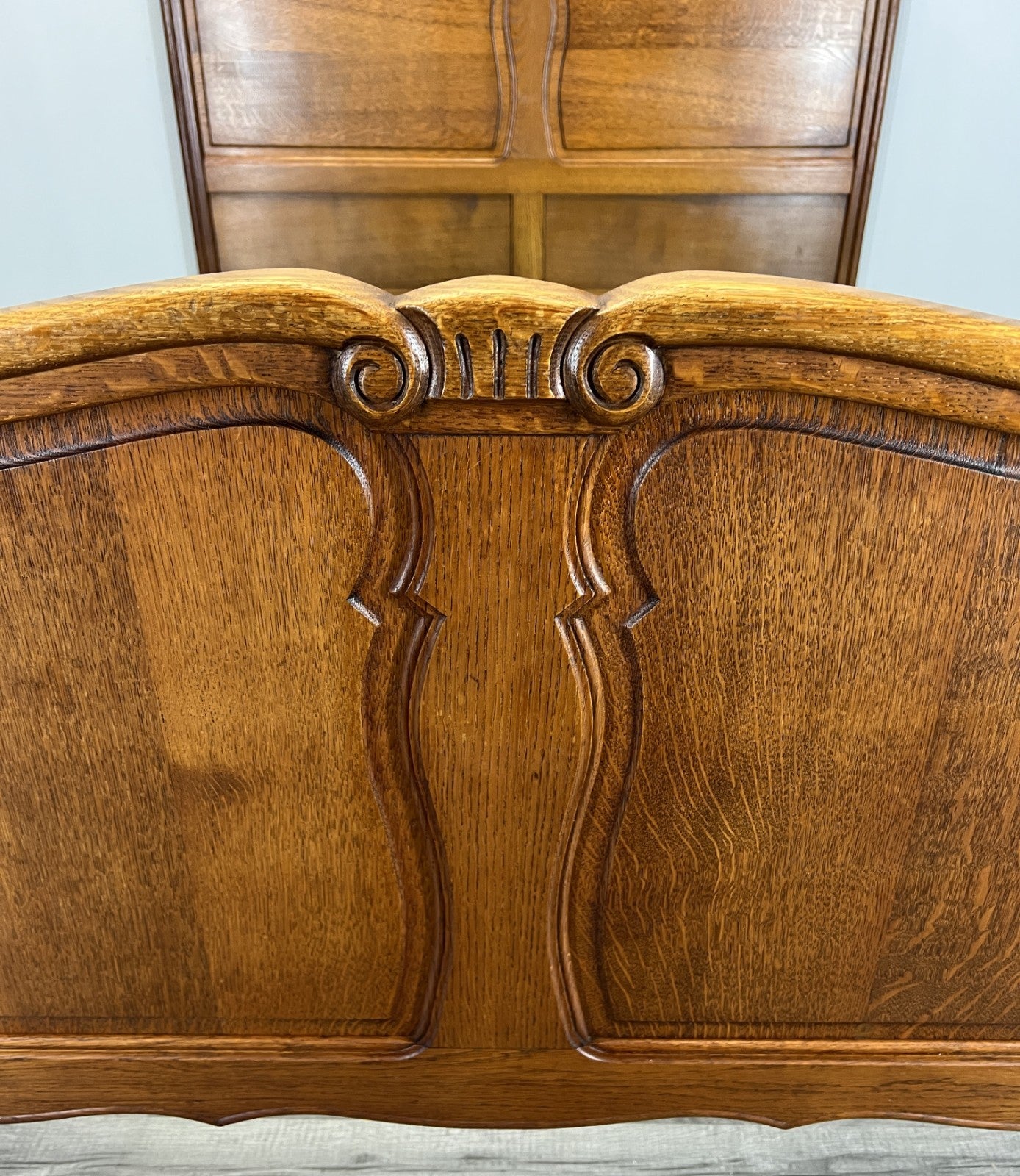 Bed Vintage French Louis XVI Double Bed Frame Oak Carved Headboard LOT 45995