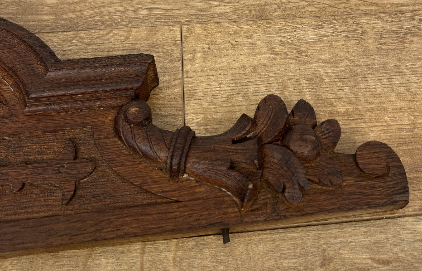 Pediment Antique French Style Oak Hand Carved Decorative Crest LOT 61734