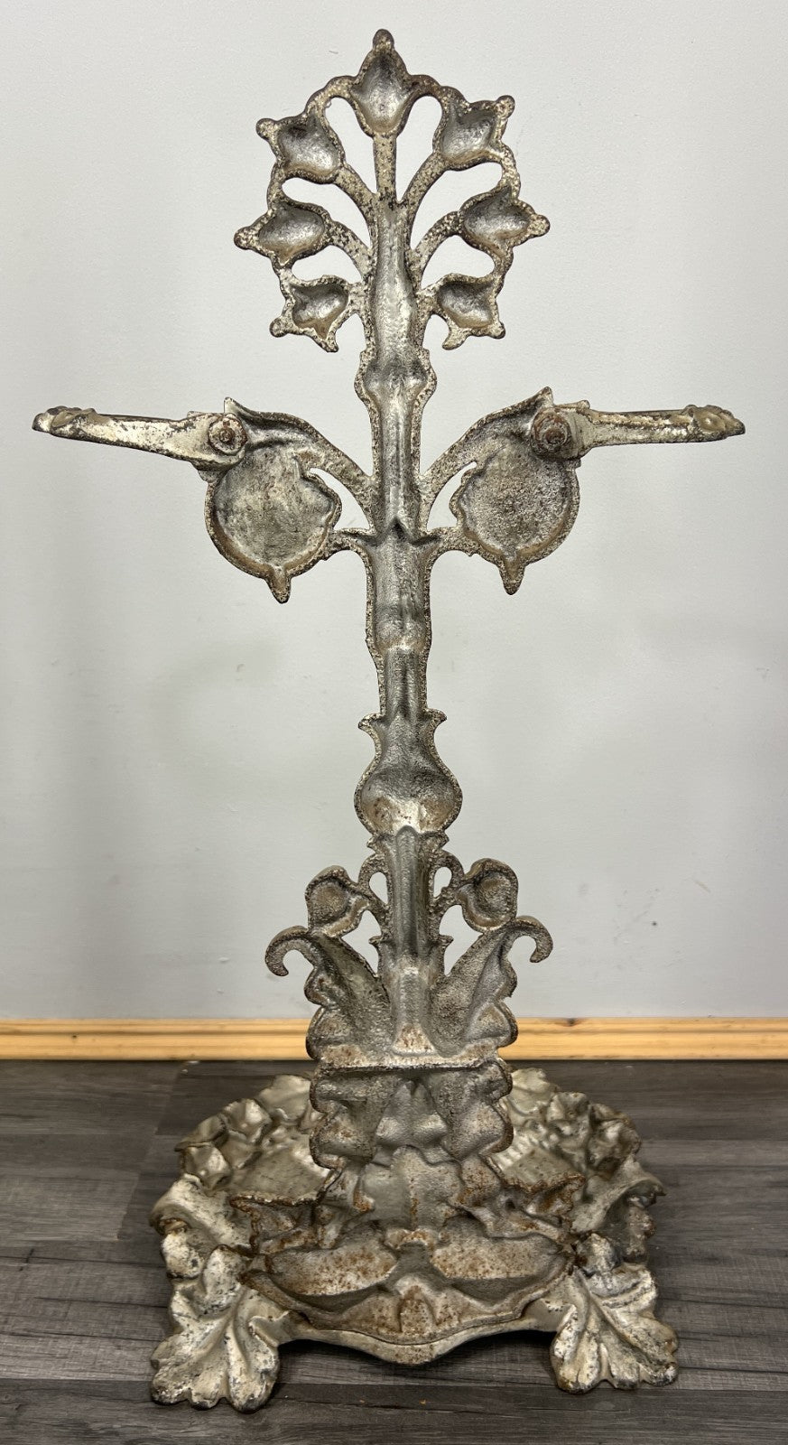 Umbrella Stand Vintage French Style Metal Ornate Hallway Stand LOT 47492
