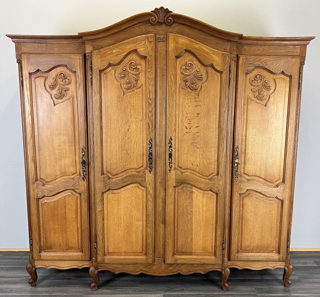 Wardrobe Vintage French Louis XVI Style Oak Four Door Armoire LOT 48130