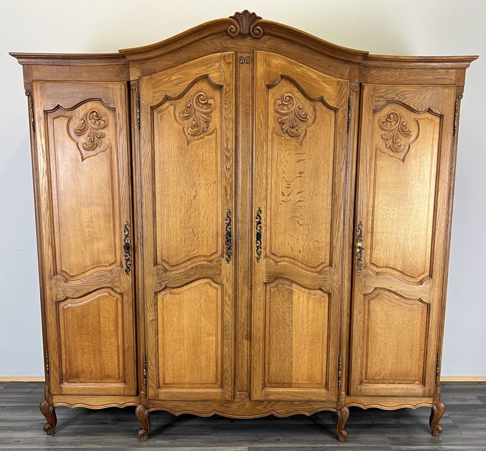 Wardrobe Vintage French Louis XVI Style Oak Four Door Armoire LOT 48130