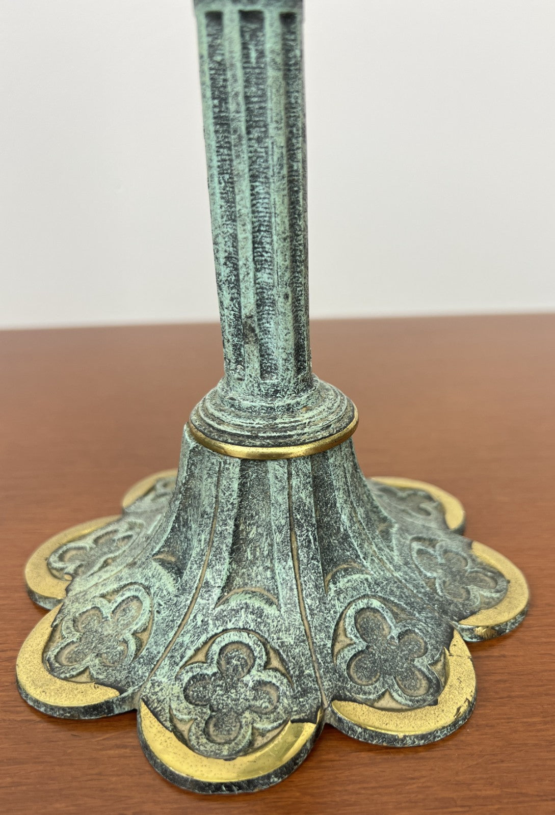 Crucifix Vintage Style Ornate Religious Cross With Candleholders Set LOT 49568