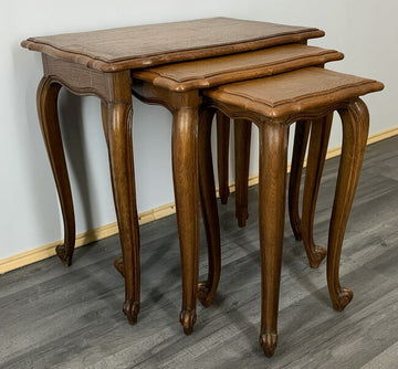 Nest of Tables Vintage French Louis XIV Oak Set of Three Side Tables LOT 6430