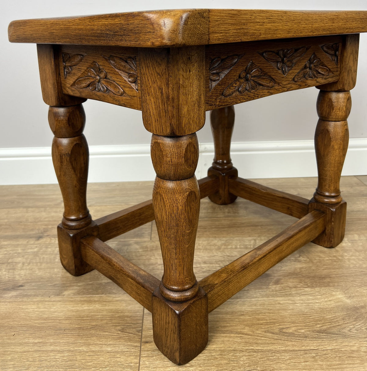 Pair of Bedside Tables Vintage French Oak Nightstands Carved Cabinets LOT 62125