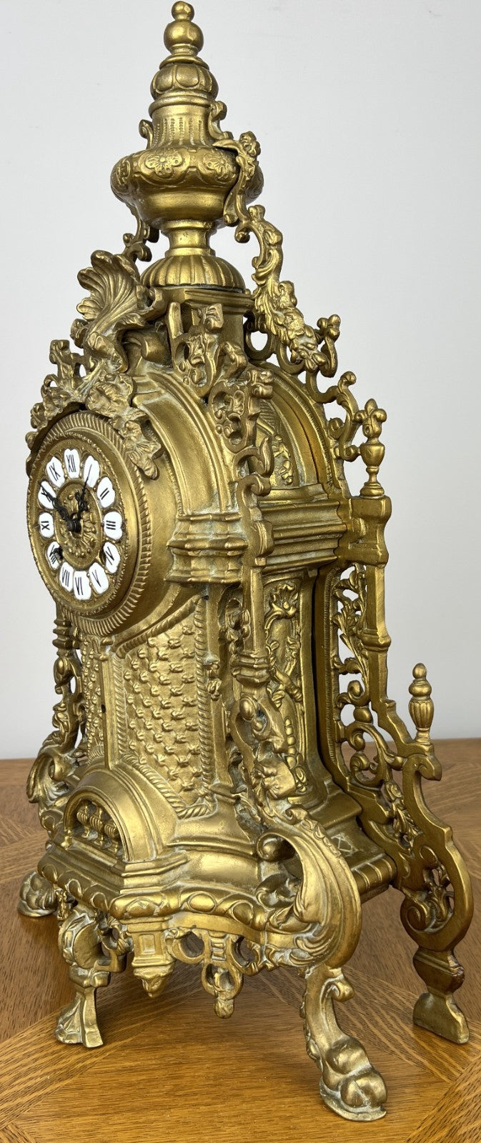 Clock Vintage Brass Mantel Clock Ornate Decorative Table Clock 62cm  LOT 60340