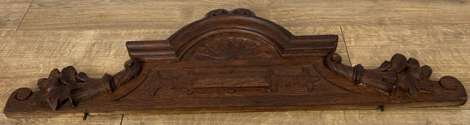 Pediment Antique French Style Oak Hand Carved Decorative Crest LOT 61731