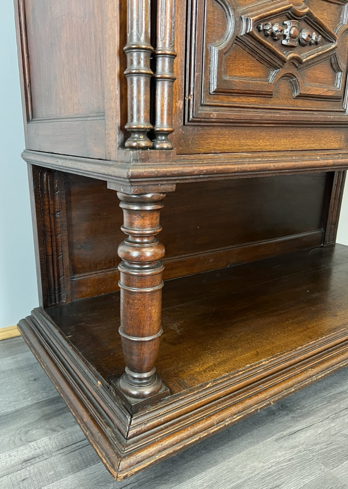Sideboard Antique French Style Walnut Marble Display Cabinet Cupboard LOT 357611