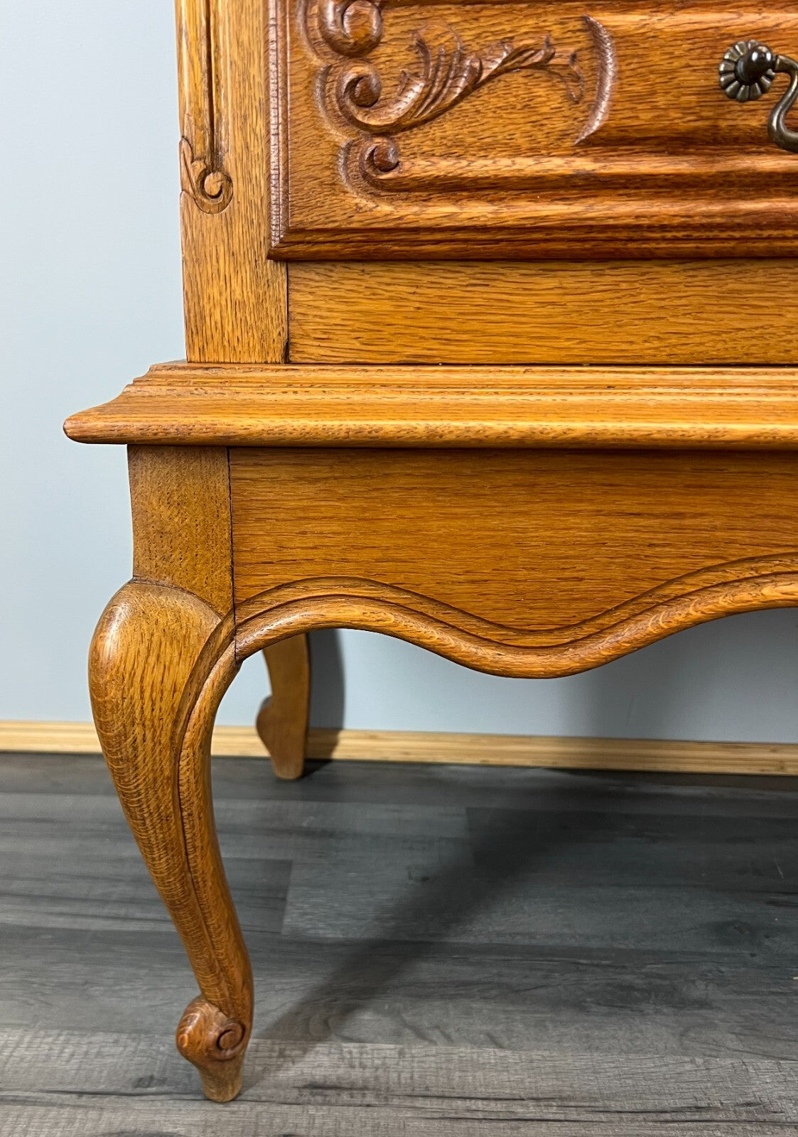 Cabinet Vintage French Louis XIV Style Carved Sideboard 2 Door Cupboard LOT 35527