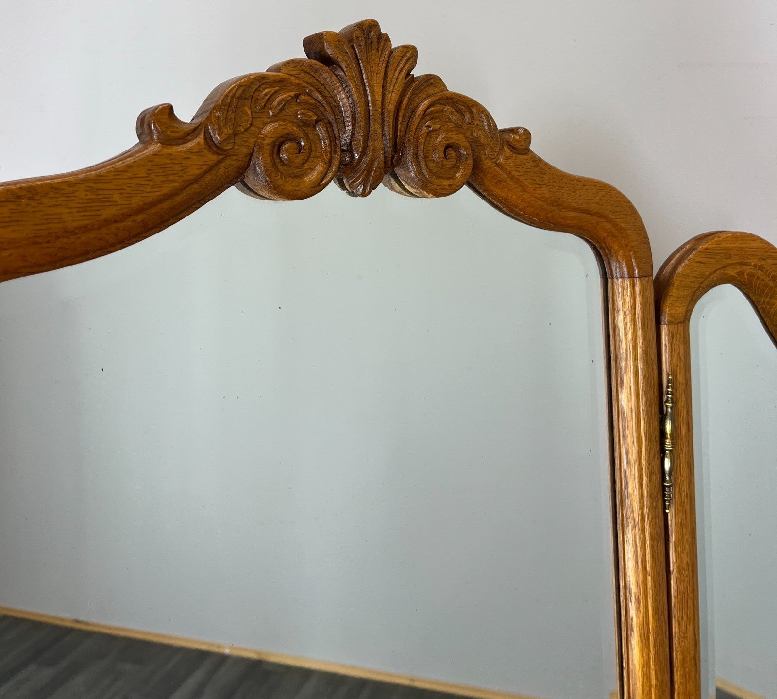 Dressing Table Vintage French Louis with Mirror Oak Vanity Makeup Table LOT 31986
