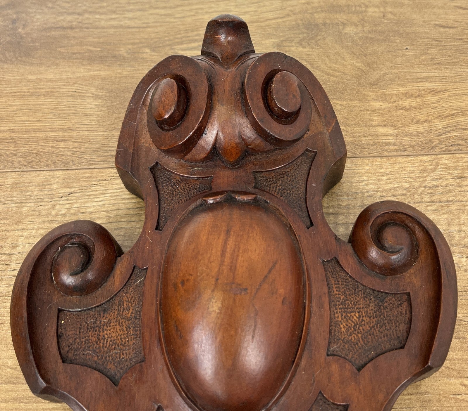 Pediment Antique French Style Walnut Hand Carved Decorative Crest LOT 61783