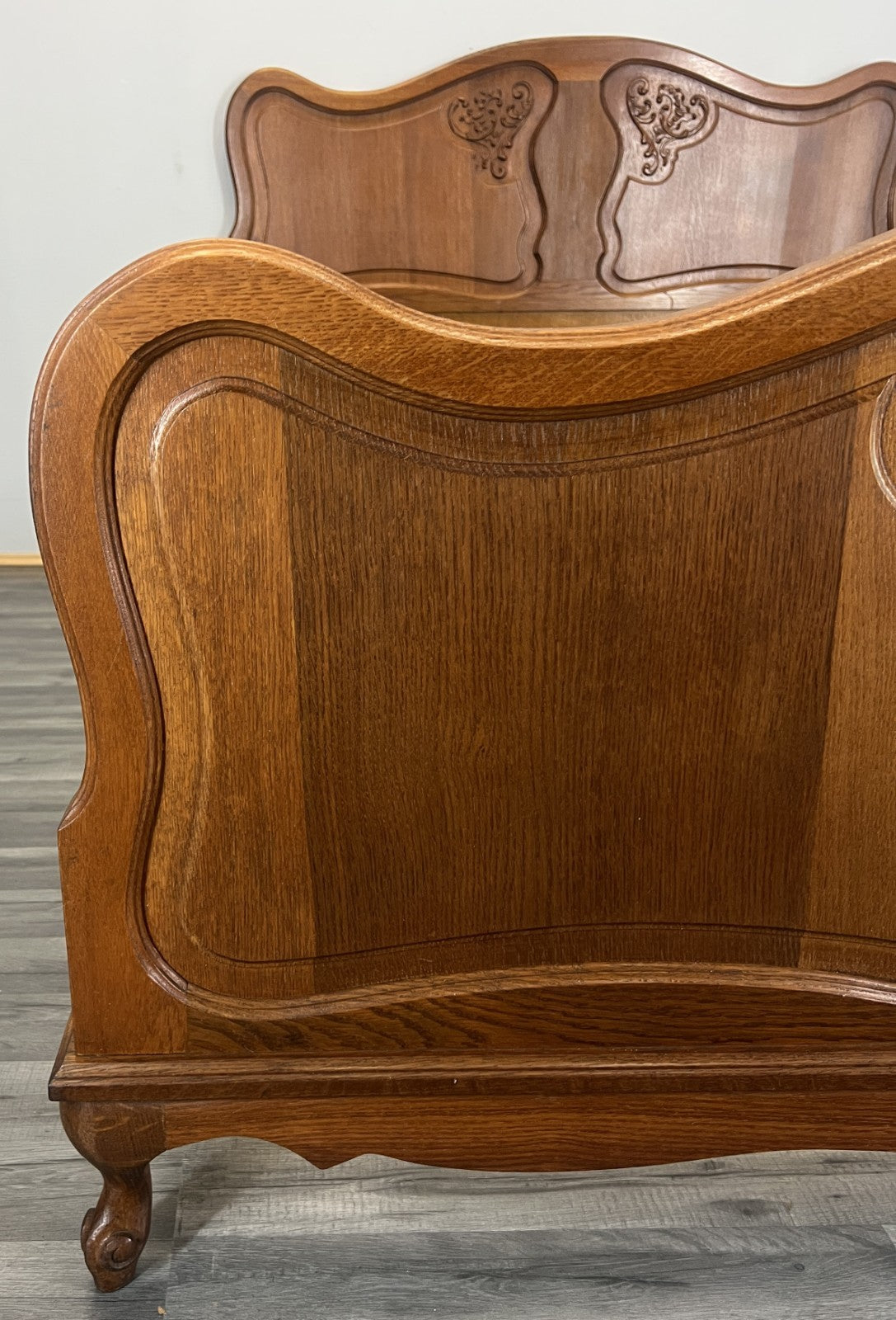 Bed Vintage French Louis XVI Double Bed Frame Oak Carved Headboard LOT 46104