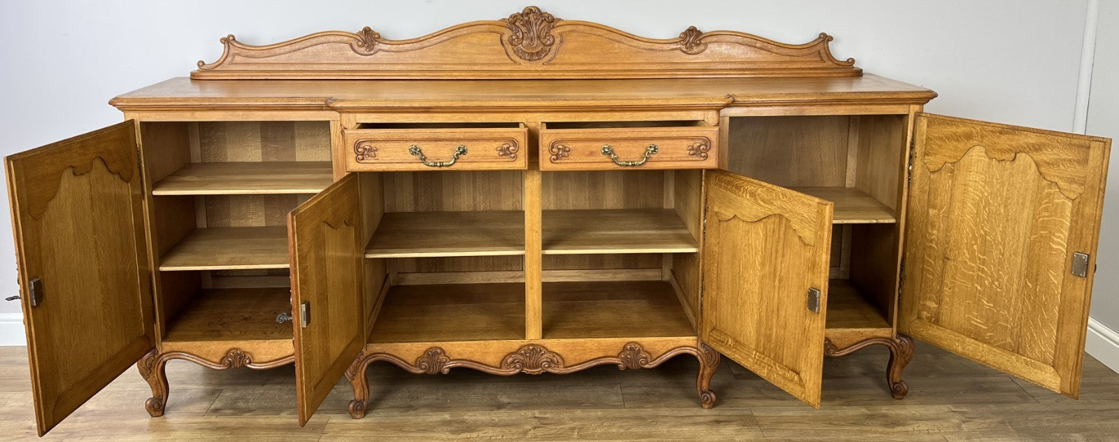 Sideboard Vintage French Louis Style Oak 4 Door Cupboard Carved Cabinet LOT 636215