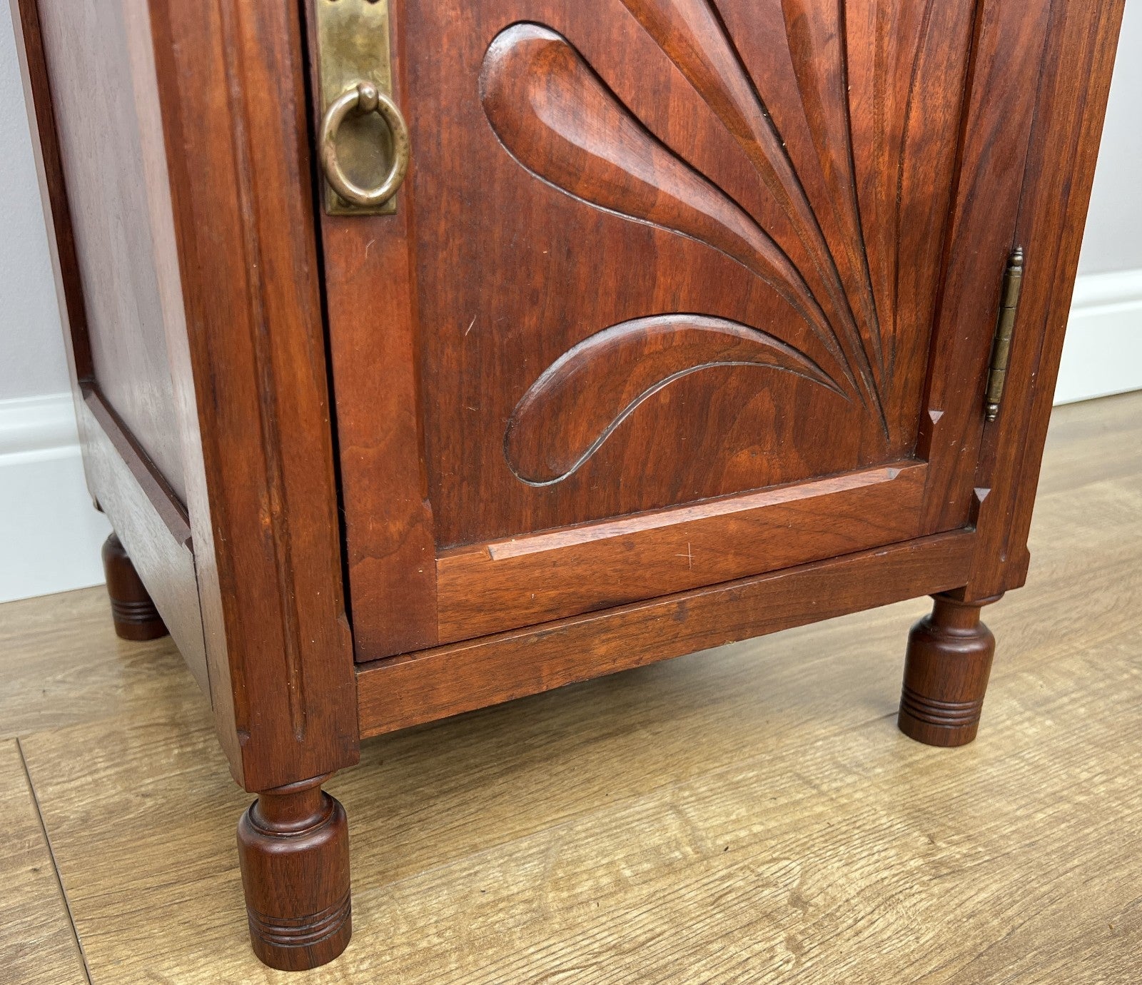 Bedside Table Antique French Style Marble Top Walnut Cabinet Nightstand LOT 62376