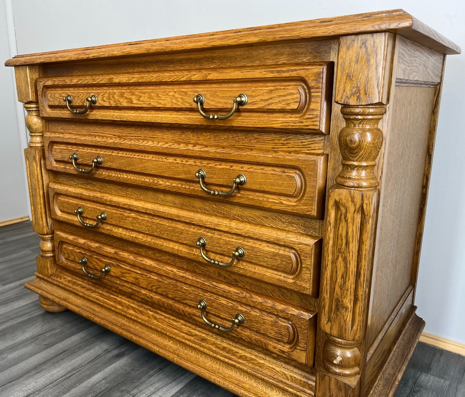 Chest of Drawers Vintage French Style Sideboard Carved Cabinet LOT 29392