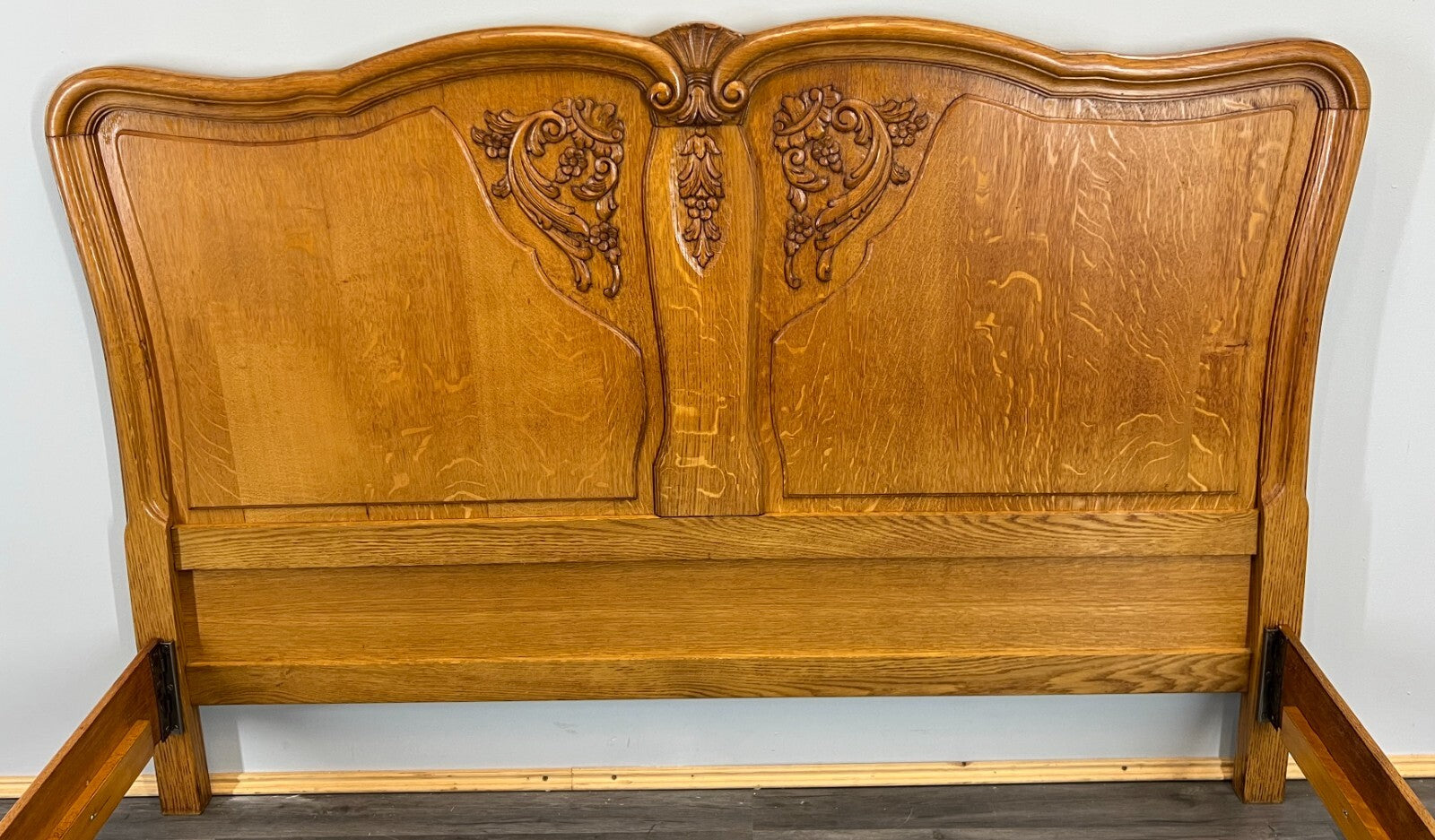 Bed Antique French Louis XVI Oak Double Bed Frame Carved Headboard LOT 36622