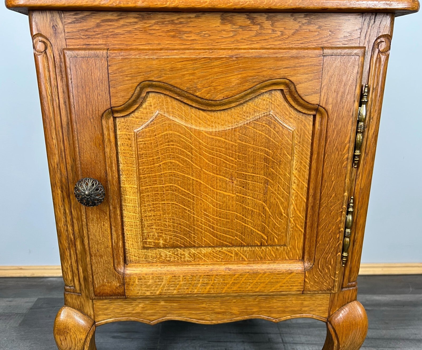 Pair of Bedside Tables Vintage French Oak Cabinets Carved Nightstands LOT 37264