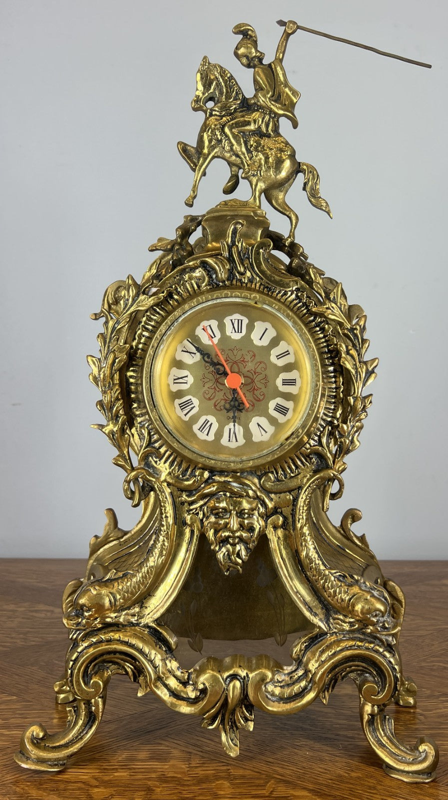 Clock Vintage French Style Decorative Mantel Clock Figural Gilt Case LOT 46480