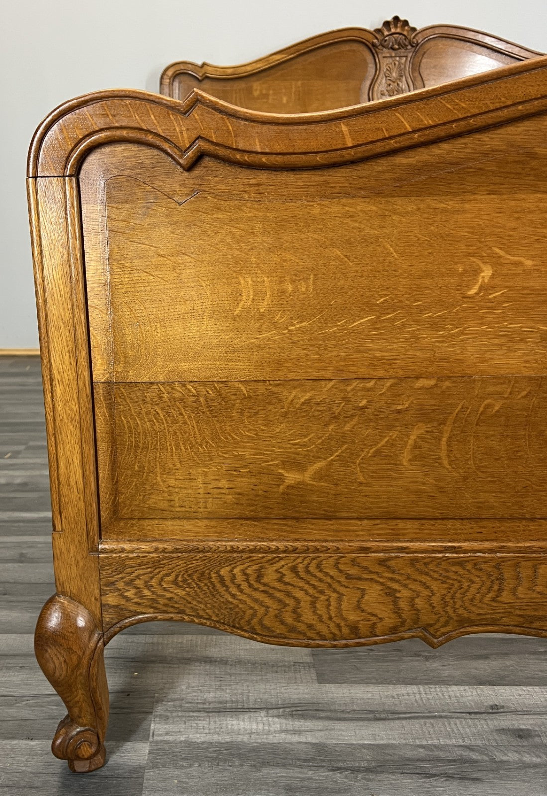 Bed Vintage French Louis XVI King Size Bed Frame Oak Carved Headboard LOT 46044