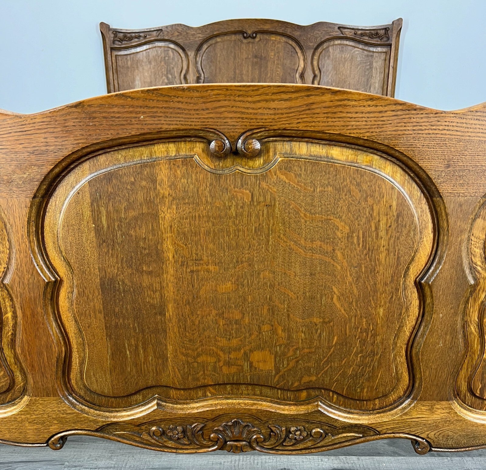 Bed Vintage French Louis XVI Double Bed Frame Oak Carved Headboard LOT 32634