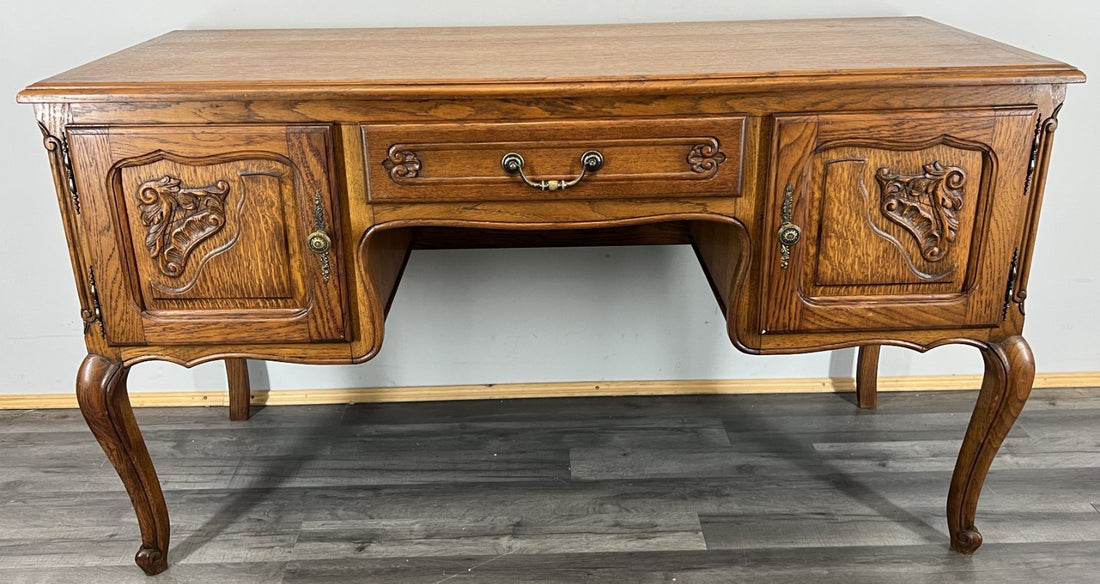 Cabinet Vintage French Louis XIV Oak Sideboard with Carved Cupboard LOT 45750