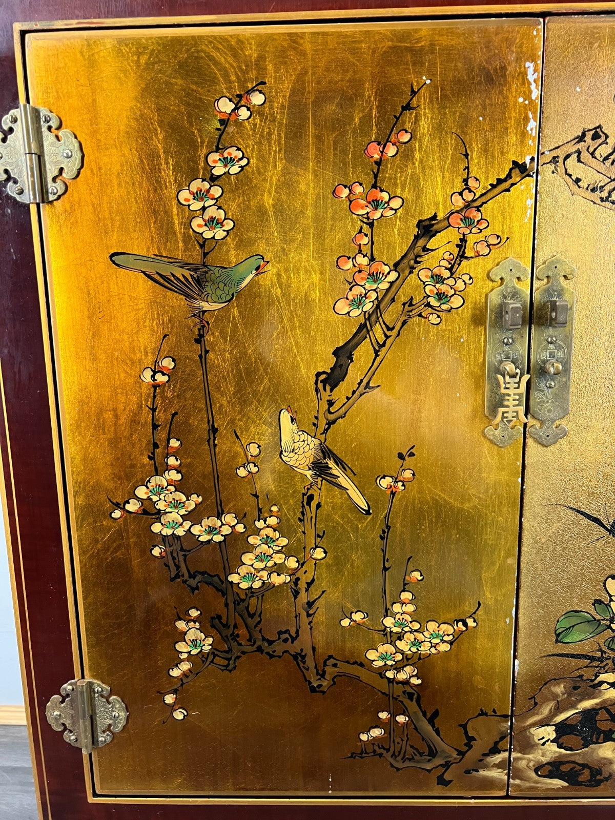 Cabinet Vintage Chinese Hand Painted Floral Bird Lacquer Sideboard LOT 43969