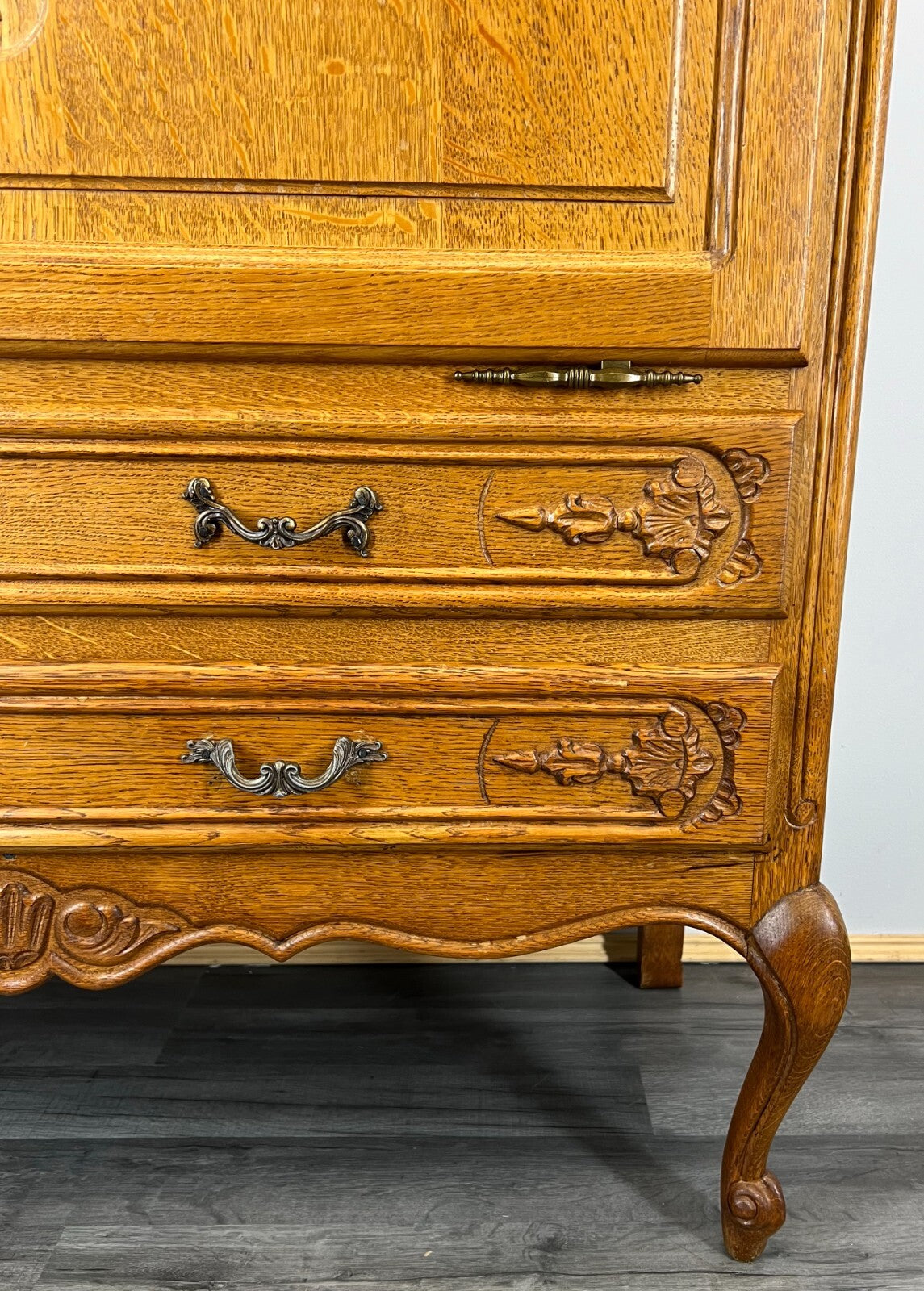 Cabinet Vintage French Louis XIV Style Carved Drop Front Oak Sideboard LOT 26517