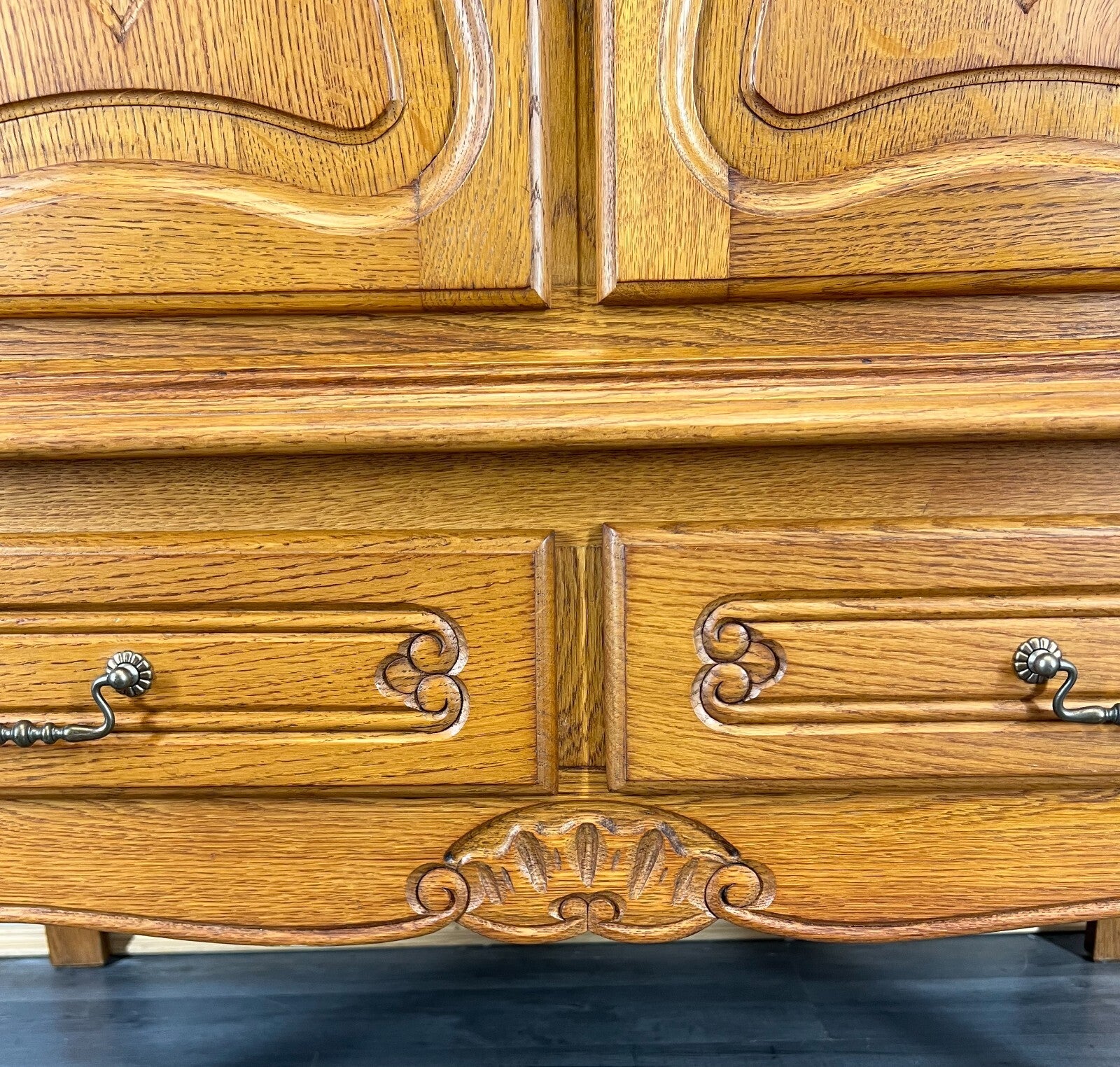 Cabinet Vintage French Style Oak Carved Storage Drawers Cupboard LOT 375310