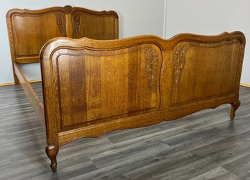 Bed Vintage French Louis XVI Oak Double Bed Frame Carved Headboard LOT 30130