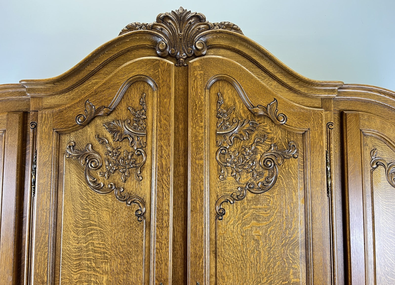 Wardrobe Vintage French Louis XVI Style Oak Four Door Armoire LOT 48123