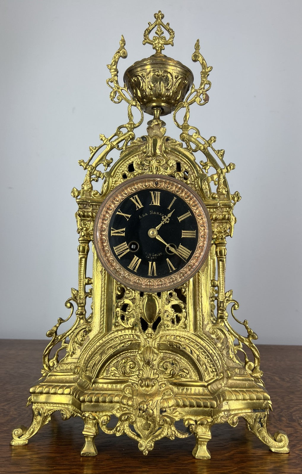 Clock Vintage French Style Brass Ornate Mantel Clock Candelabra Set LOT 47730