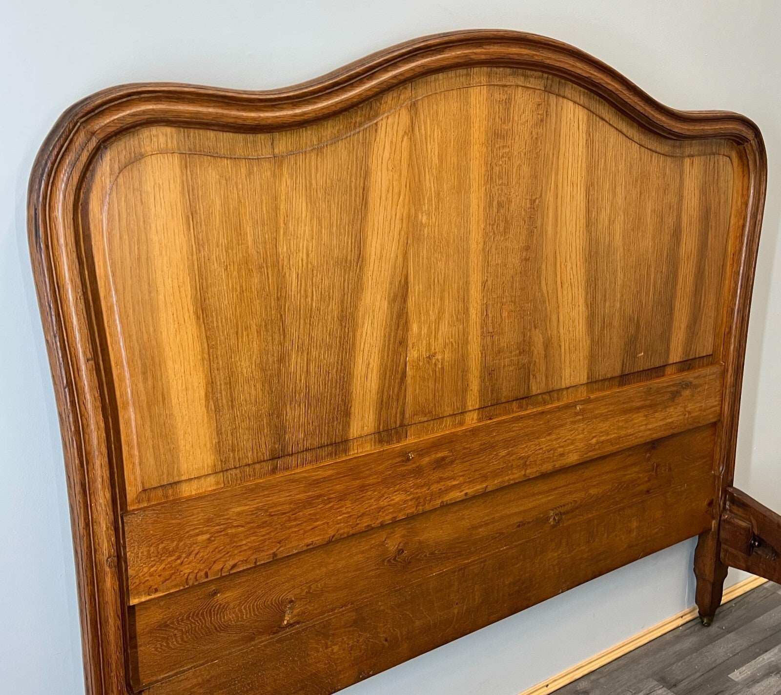 Bed Antique French Style Oak Double Bed Frame Carved Headboard LOT 37119