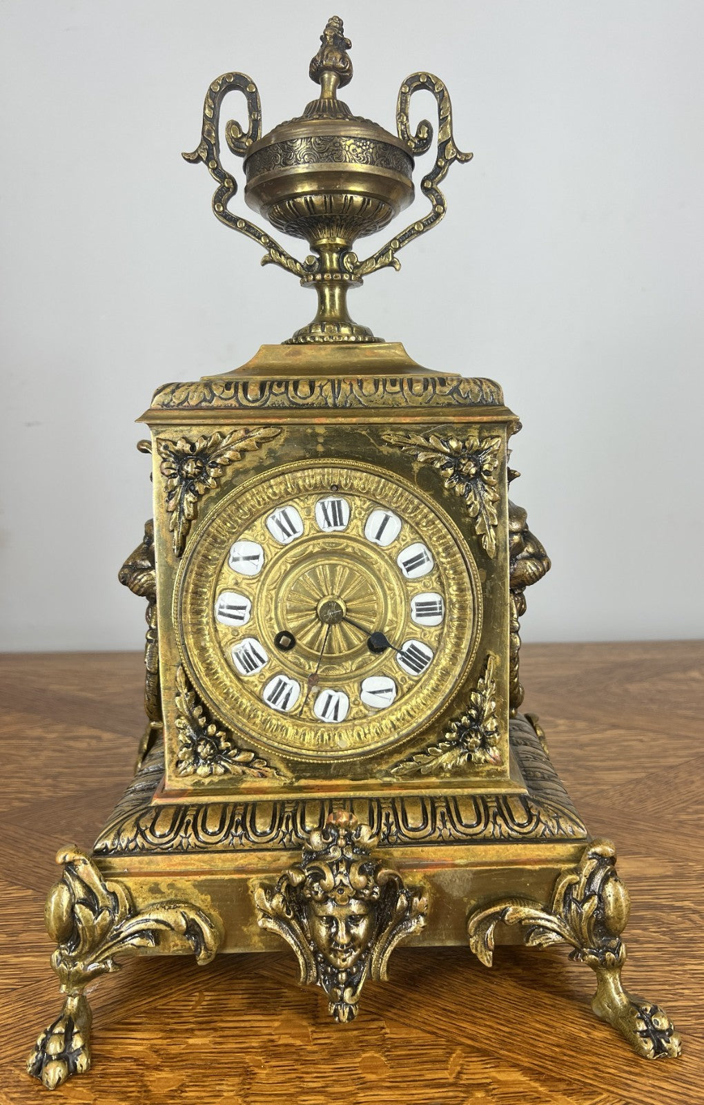 Clock Vintage French Style Clock Garniture with Candelabras LOT 46613