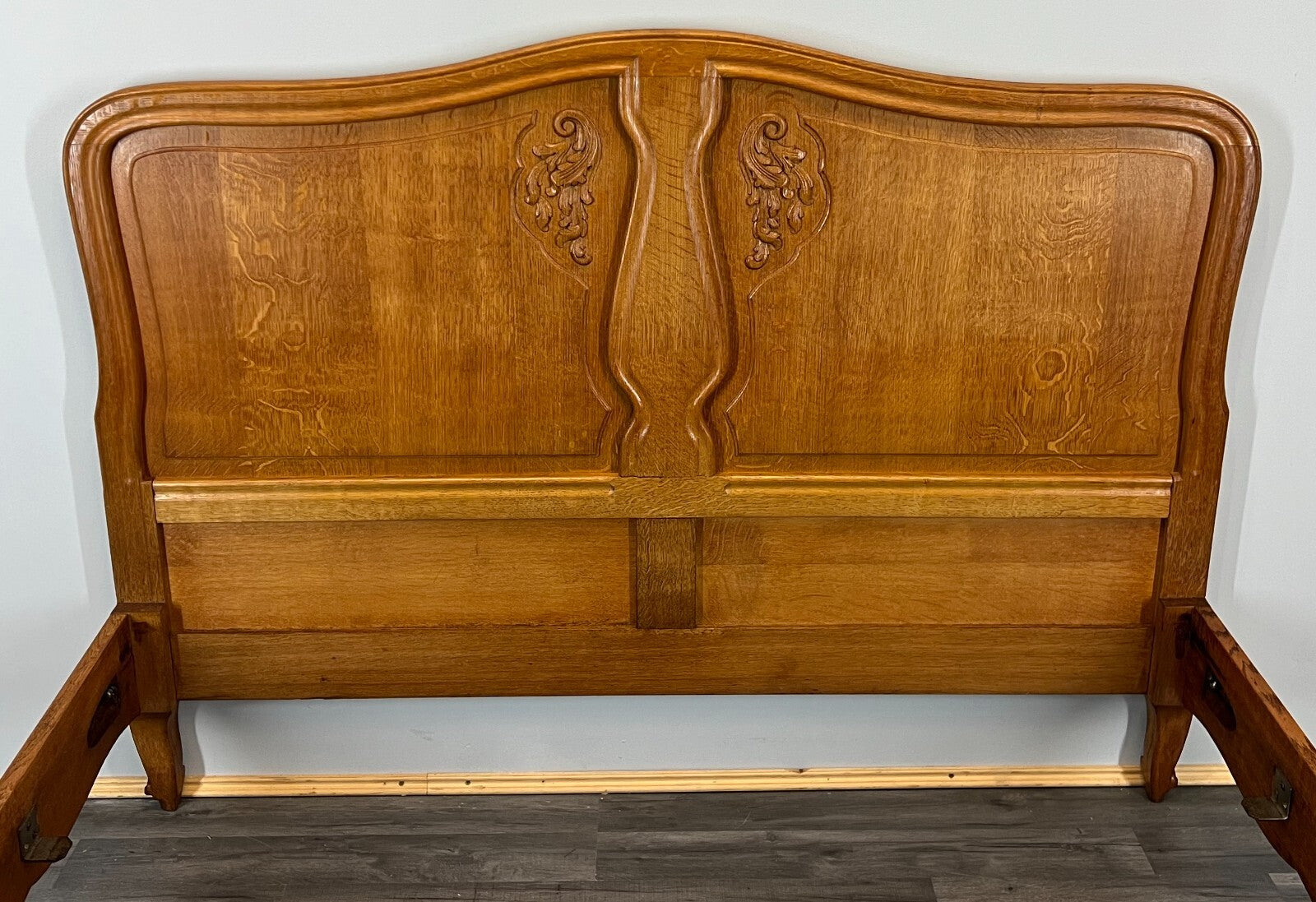 Bed Vintage French Louis XVI Double Bed Frame Oak Carved Headboard LOT 36544