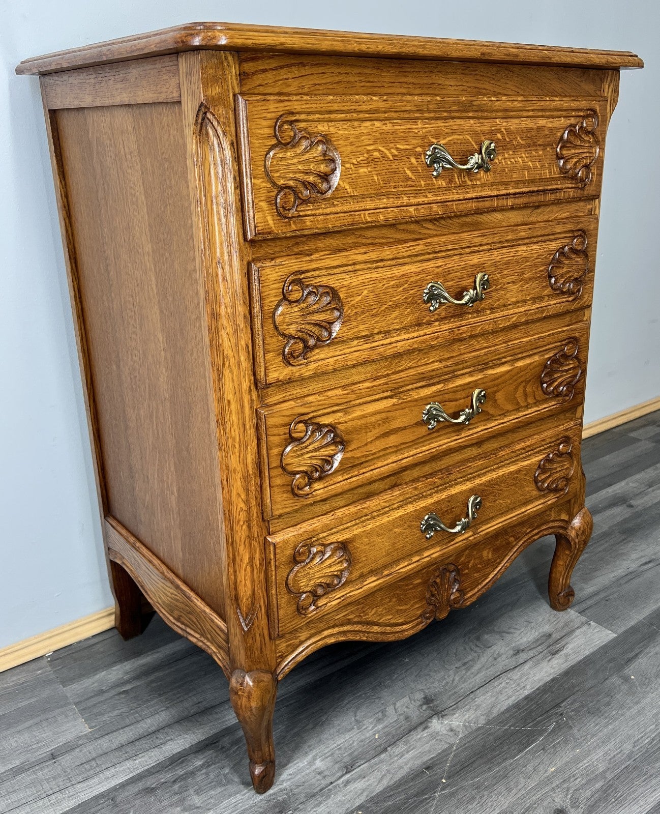 Chest of Drawers Vintage French Louis Oak 4 Drawers Ornate Cabinet LOT 44291