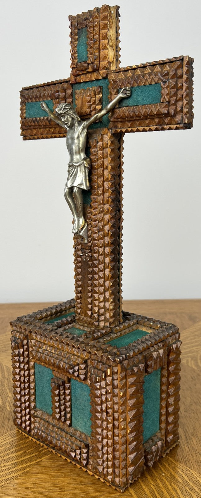 Crucifix Vintage French Style Walnut Religious Cross Metal Figurine LOT 60510