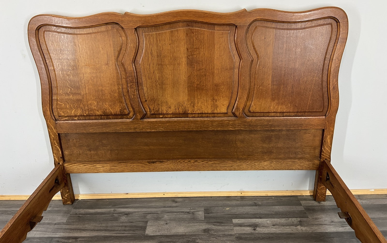Bed Vintage French Louis XVI Double Bed Frame Oak Carved Headboard LOT 47042