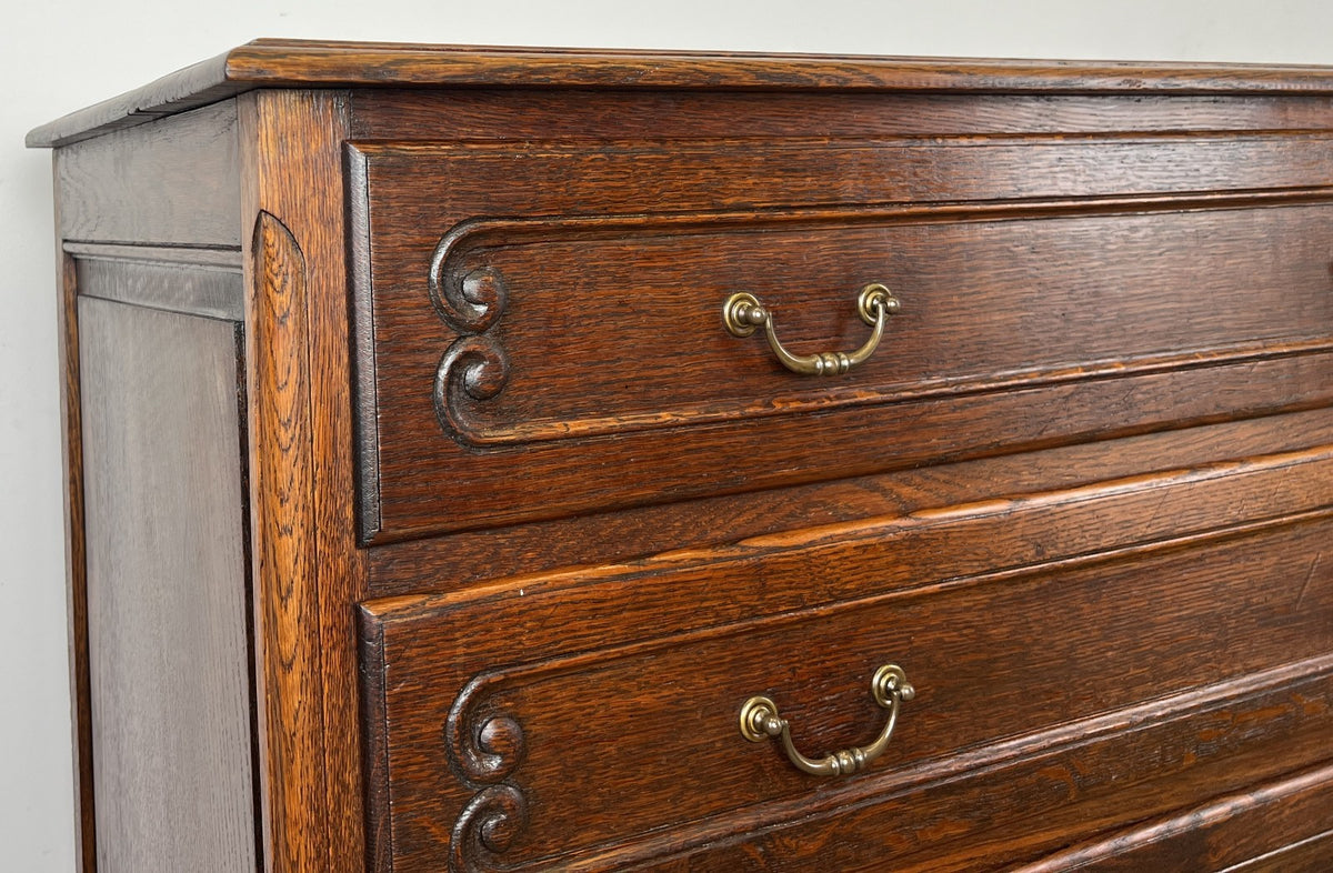 Chest of Drawers Vintage French Louis Oak 4 Drawers Carved Cabinet LOT 6527