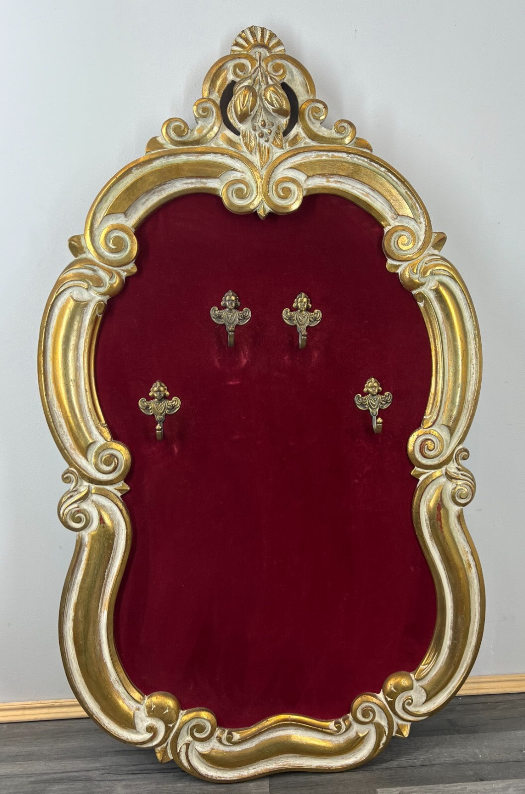 Coat Rack Antique French Style Ornate Wall Mounted 4 Hook Hall Rack LOT 28441