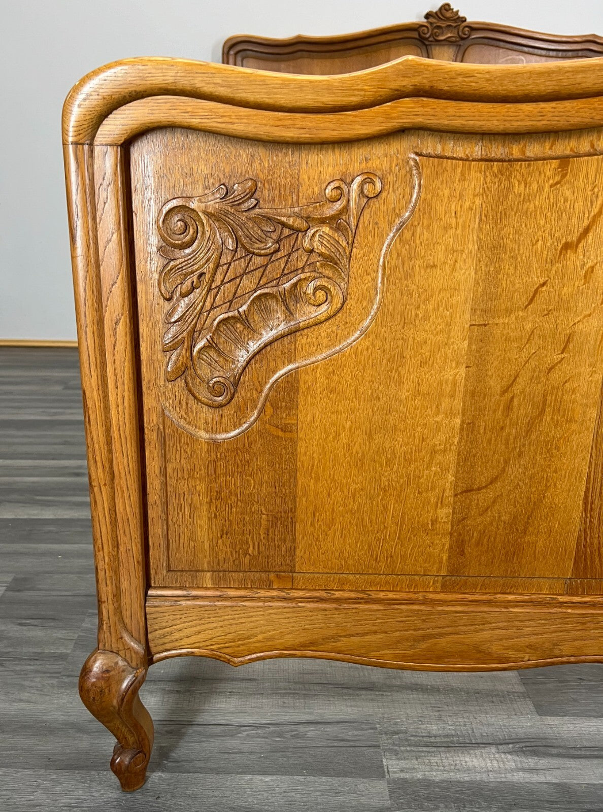 Bed Vintage French Louis XVI Oak Double Bed Frame Carved Headboard LOT 33394