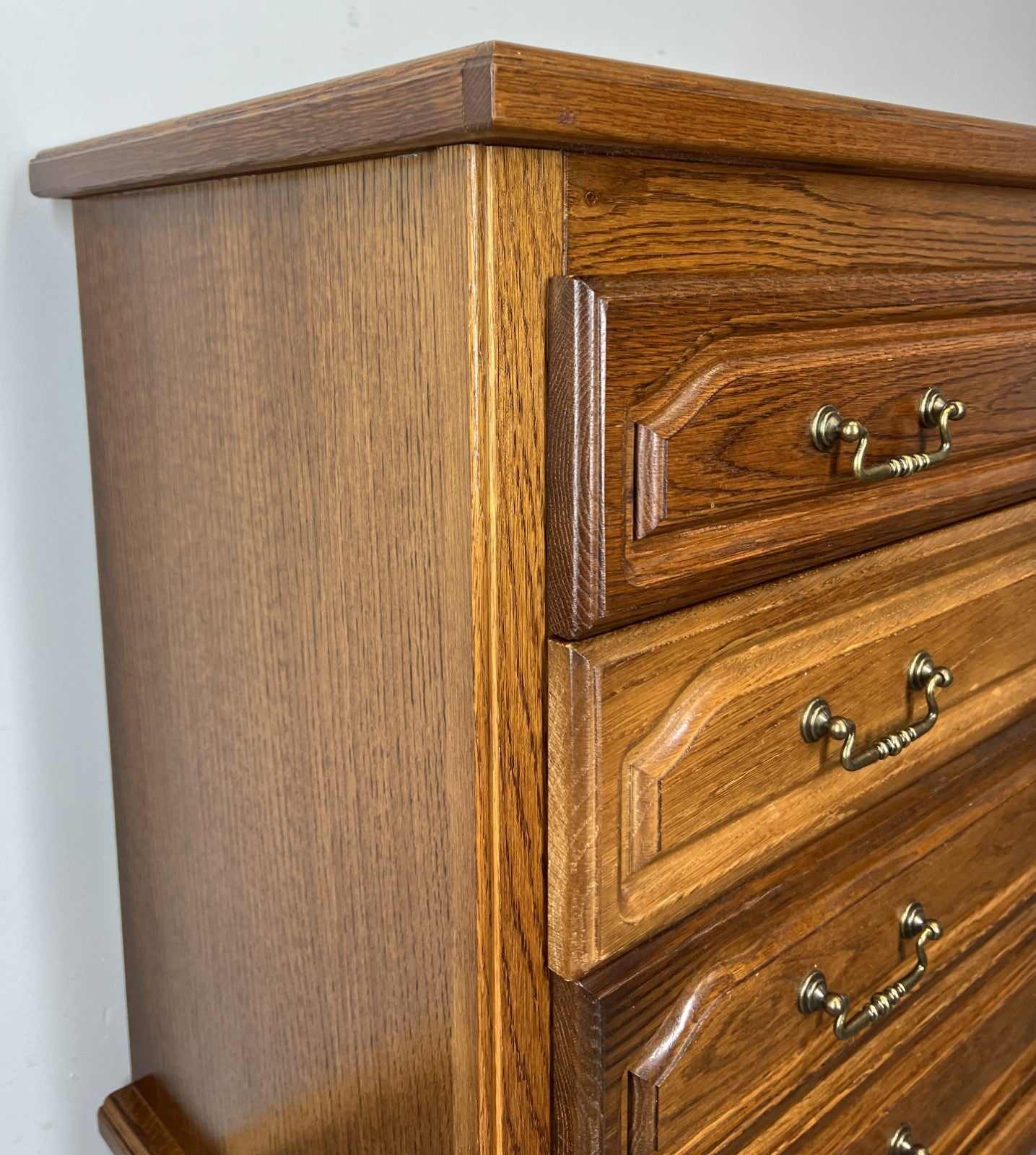 Chest of Drawers Vintage French 4 Drawers Cabinet with Brass Handles LOT 44738