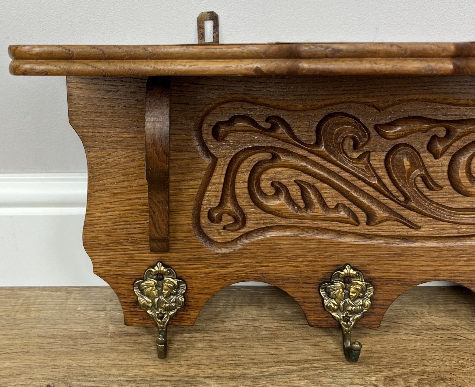 Coat Rack Vintage French Oak Wall Mounted 5 Hooks Carved Rack Hanger LOT 62047