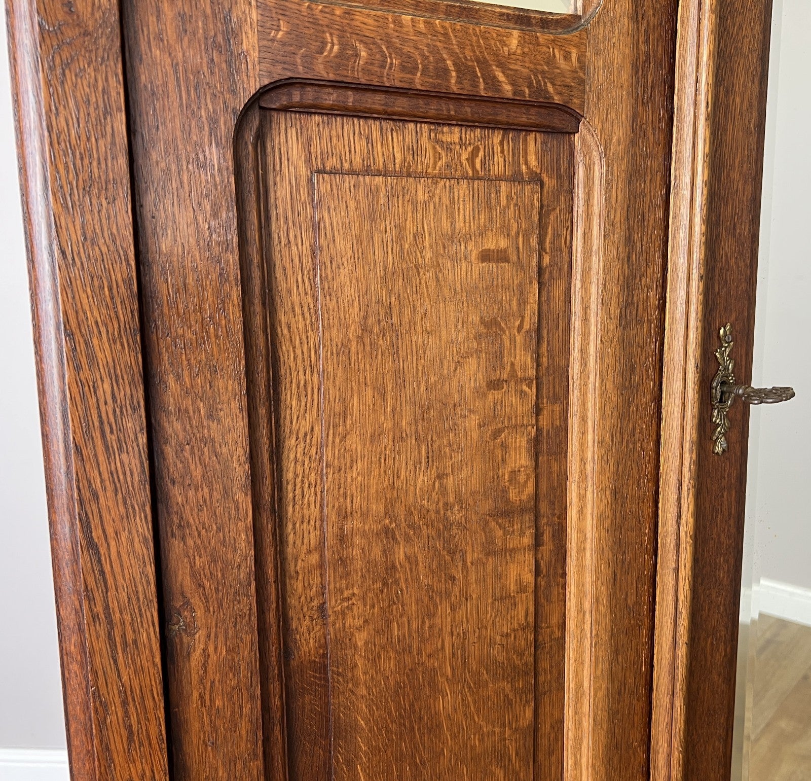 Wardrobe Antique French Oak Two Door Mirrored Carved Armoire Cabinet LOT 61448