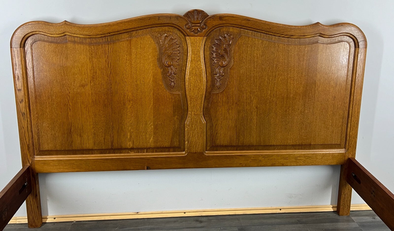 Bed Vintage French Louis XVI Oak Double Bed Frame Carved Headboard LOT 30132