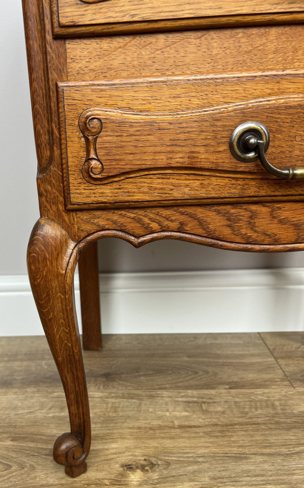 Bedside Table Vintage French Louis Style Oak Nightstand Carved Cabinet LOT 63015