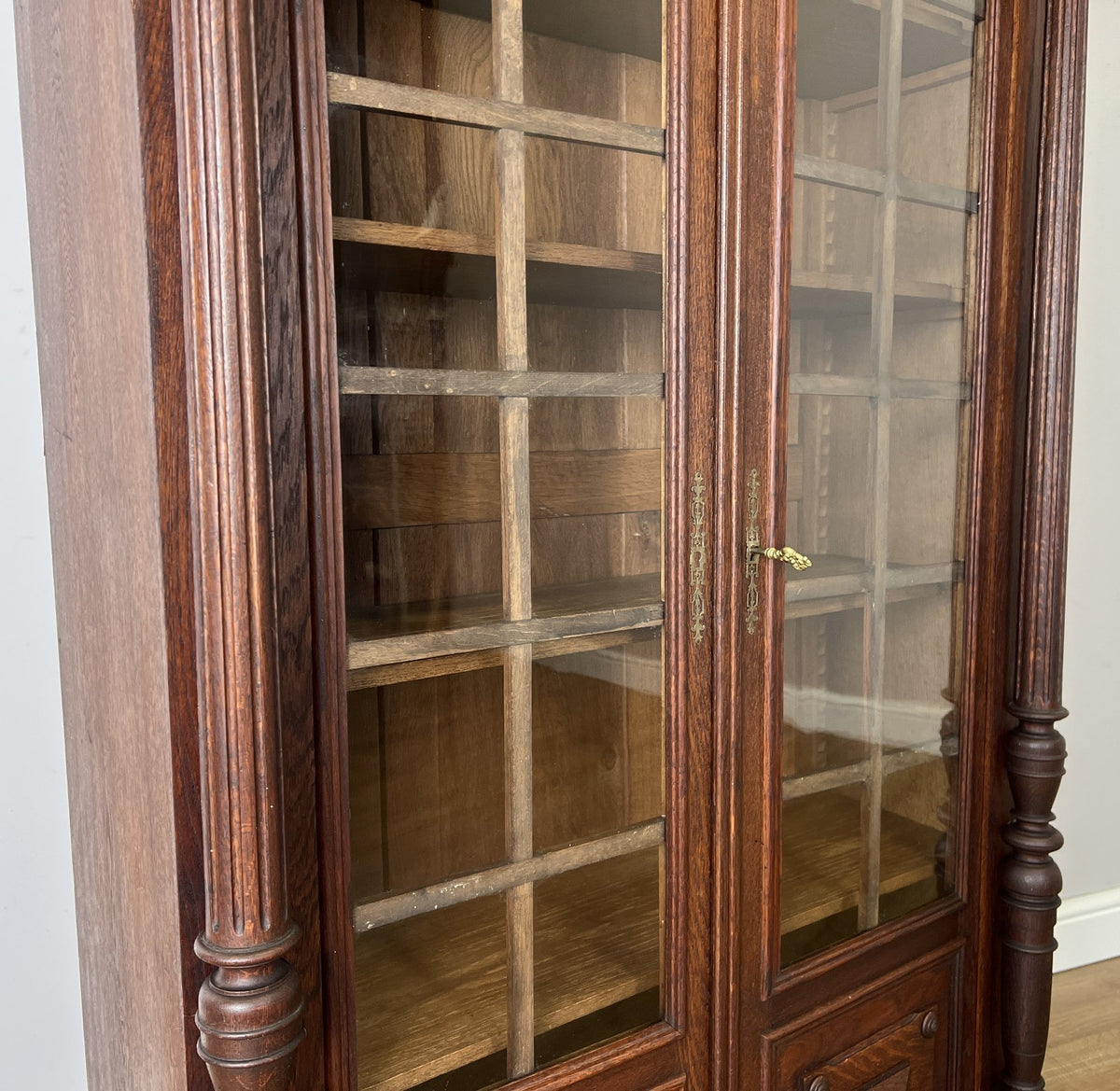 Bookcase Antique French Style Glazed Display Cabinet Oak Sideboard LOT 6545