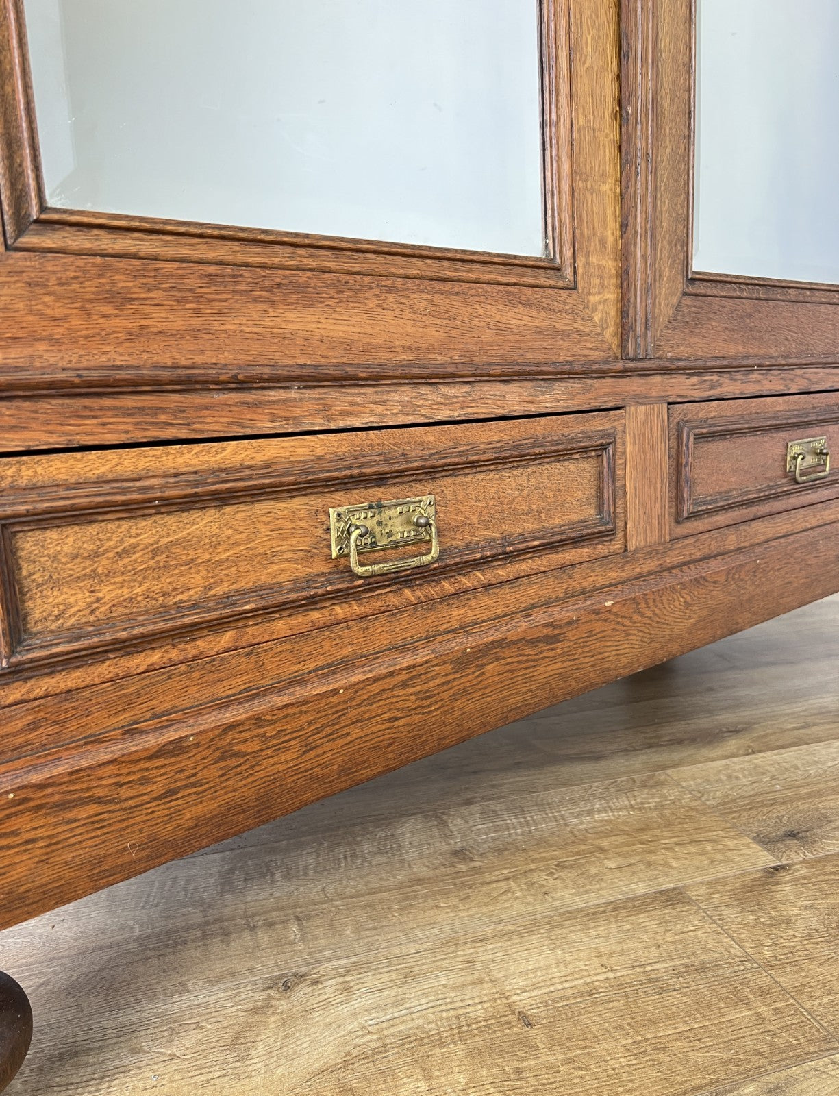 Wardrobe Antique French Style Oak Two Door Carved Mirrored Armoire LOT 616213