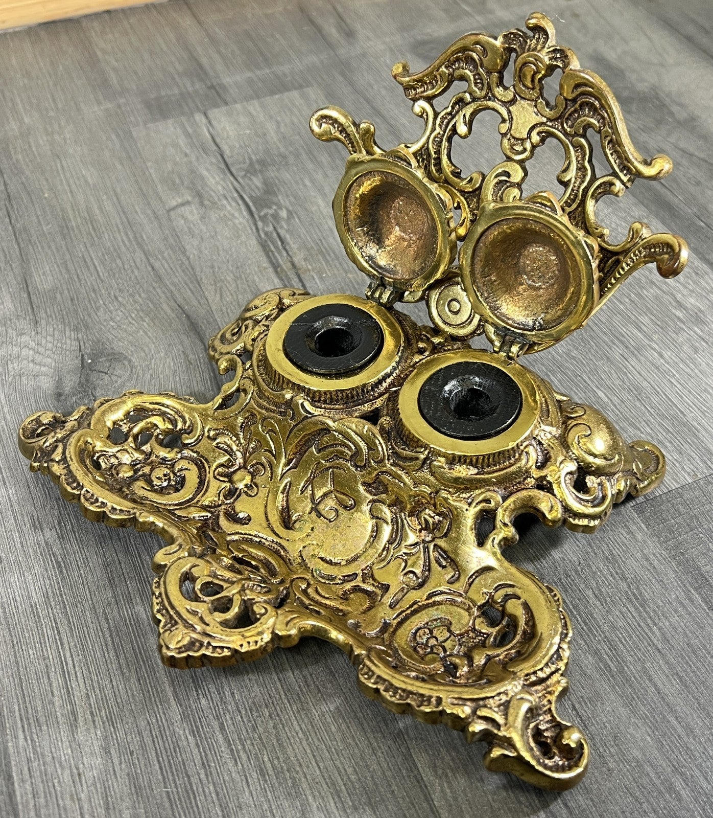 Inkwell Set Vintage French Brass Ornate Desk Accessory LOT 46882