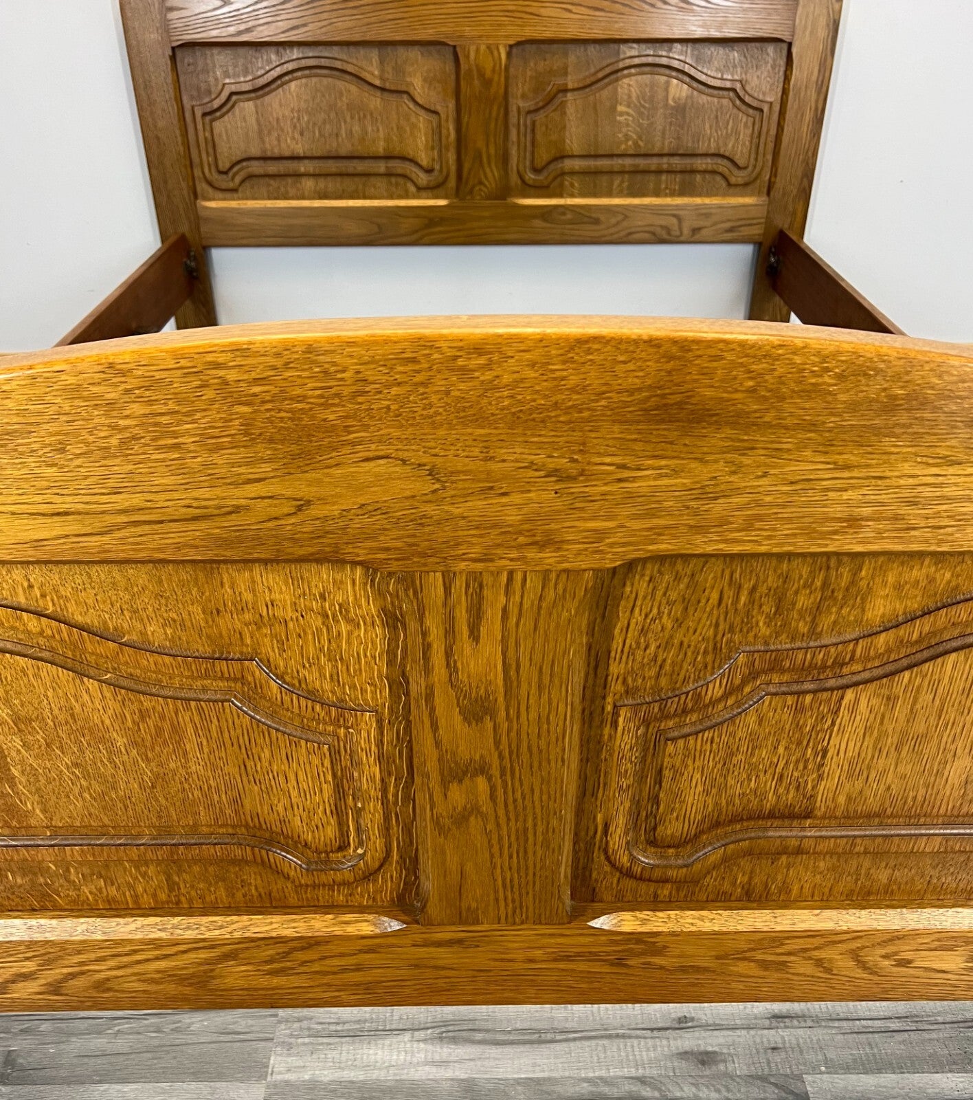 Bed Vintage French Style Oak Double Bed Frame Carved Headboard LOT 29913
