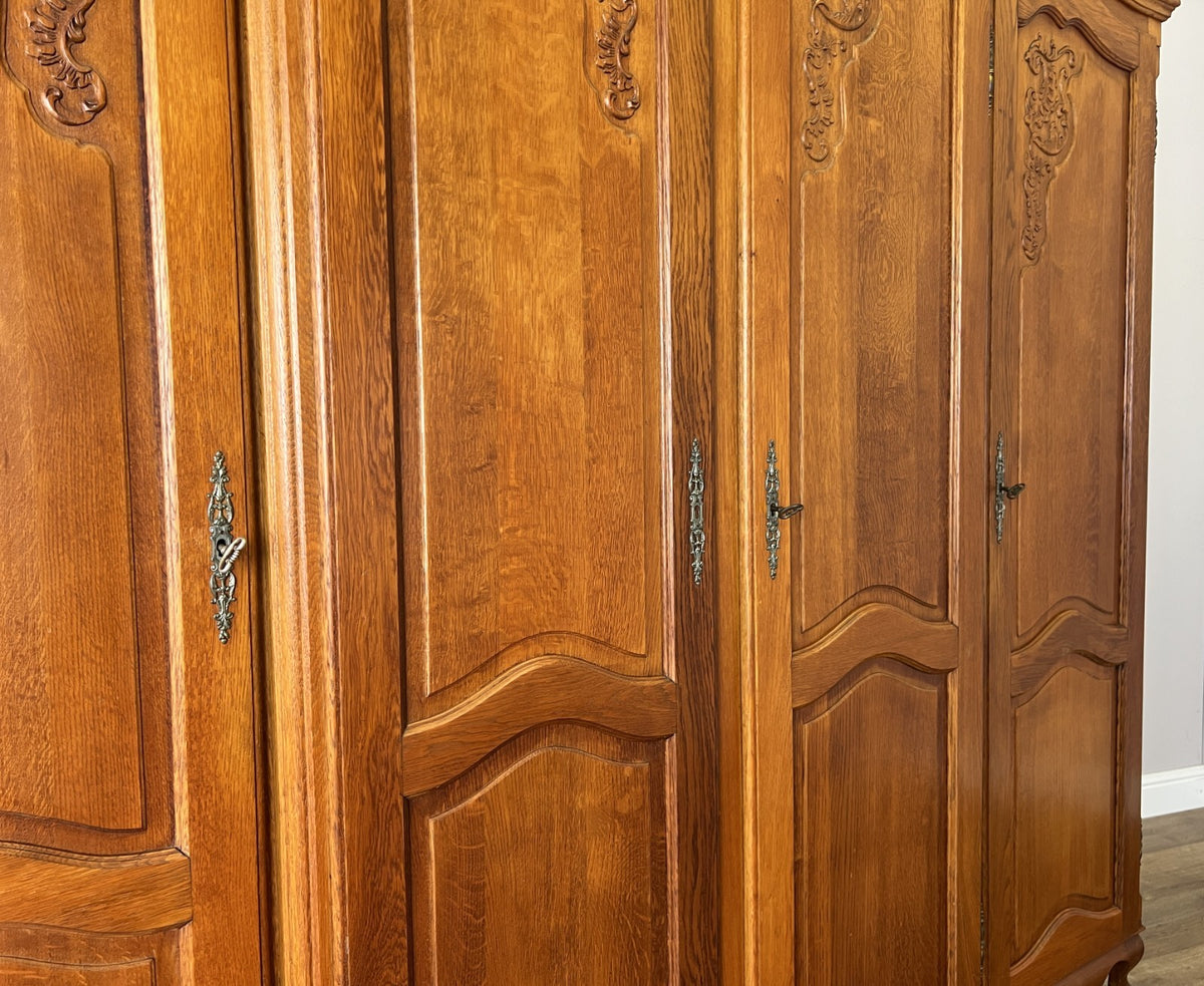 Wardrobe Vintage French Louis XVI Style Oak Four Door Carved Armoire LOT 6491